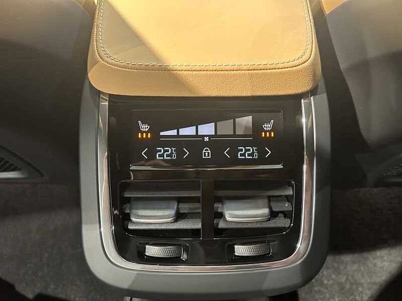 Volvo  Ultra, B6 AWD Bright