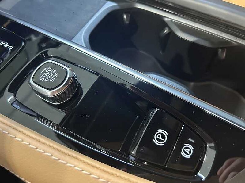 Volvo  Ultra, B6 AWD Bright