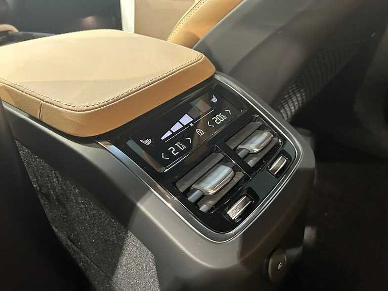 Volvo  Ultra, T8 AWD Bright