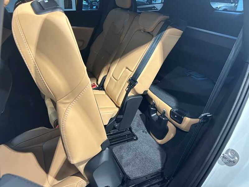 Volvo  Ultra, T8 AWD Bright