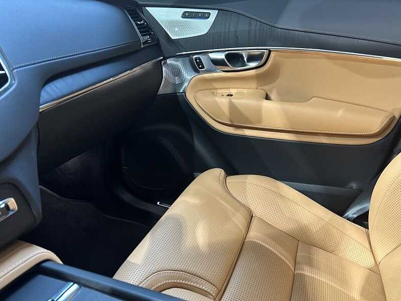 Volvo  Ultra, T8 AWD Bright