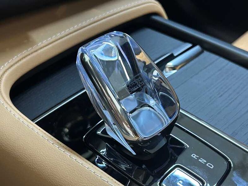 Volvo  Ultra, T8 AWD Bright