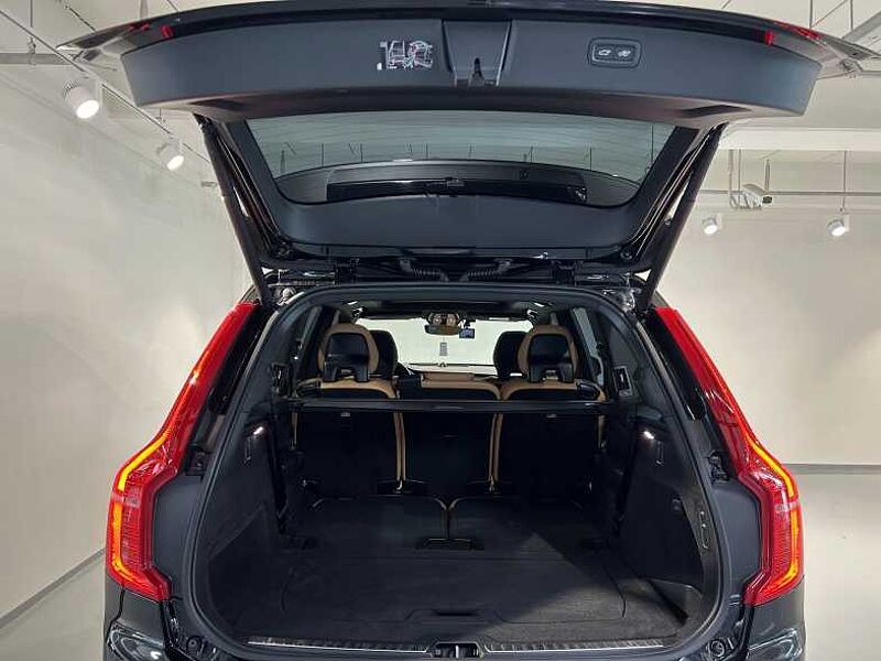 Volvo  Recharge Ultimate, T8 AWD Bright