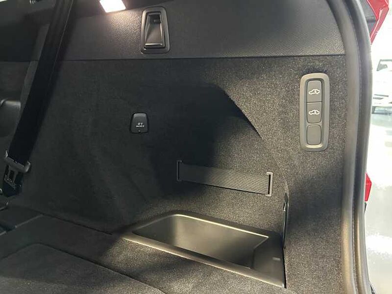 Volvo  Recharge Ultimate, T8 AWD Bright