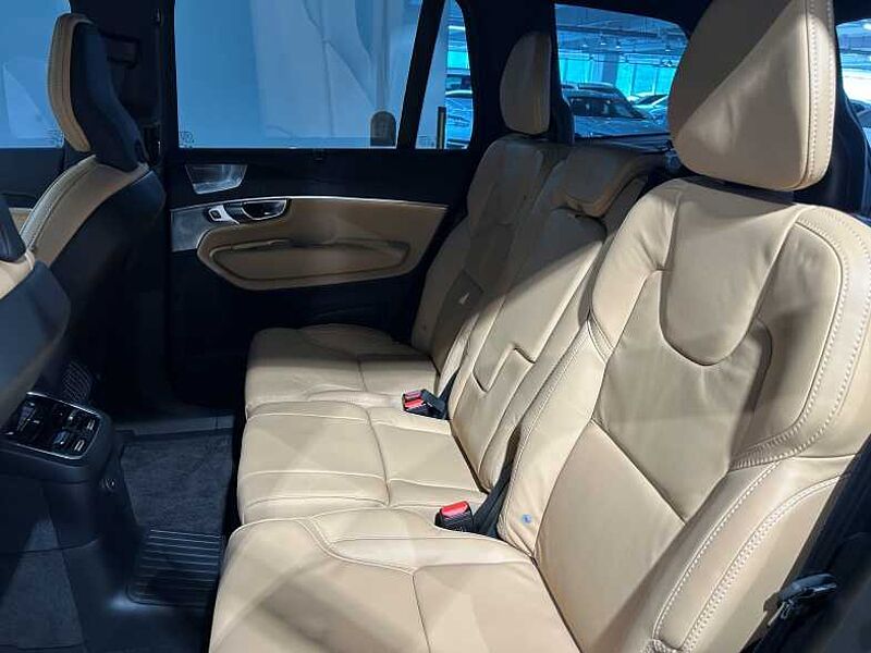 Volvo  Recharge Ultimate, T8 AWD Bright