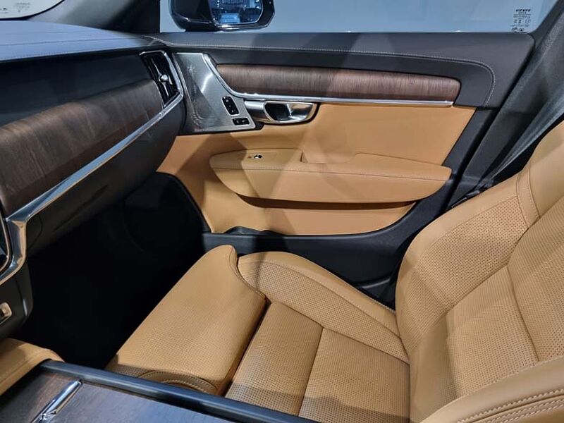 Volvo  Ultimate B5 브라이트