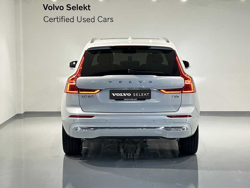 Volvo Ultra, T8 AWD 브라이트
