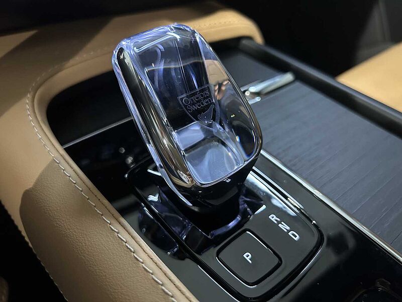 Volvo Ultra, T8 AWD, 브라이트