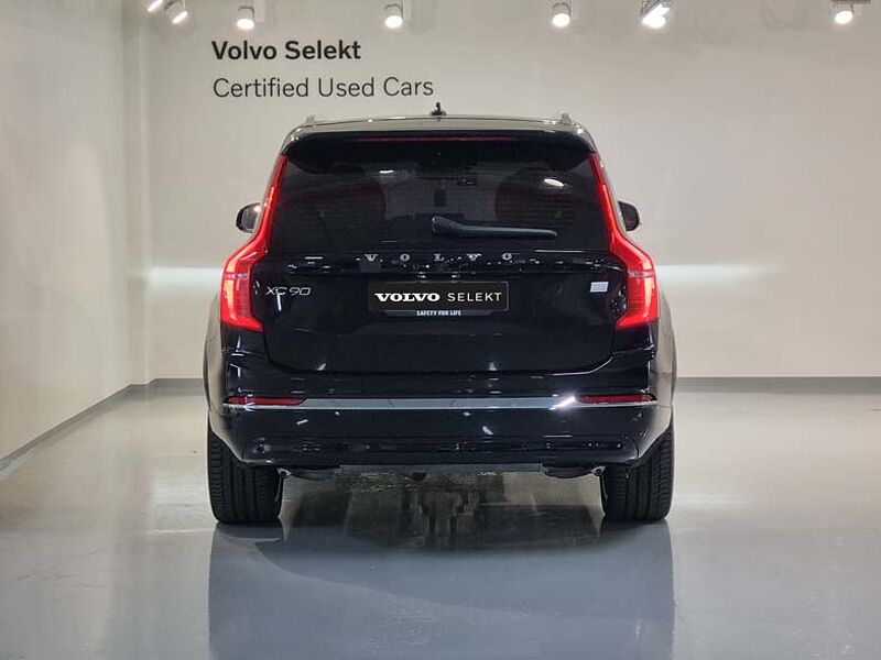 Volvo  Recharge Ultimate T8 AWD 브라이트