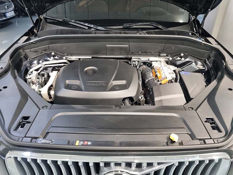 Volvo  Recharge Ultimate T8 AWD 브라이트