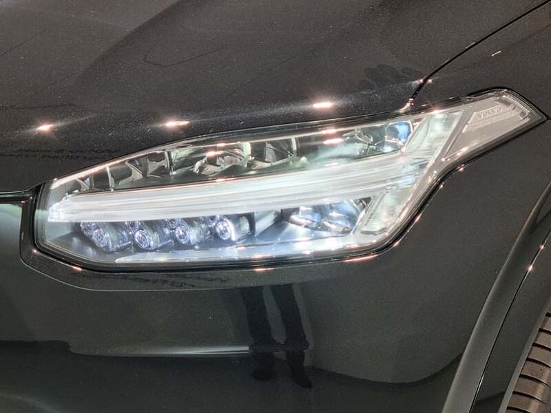 Volvo  Recharge Ultimate T8 AWD 브라이트