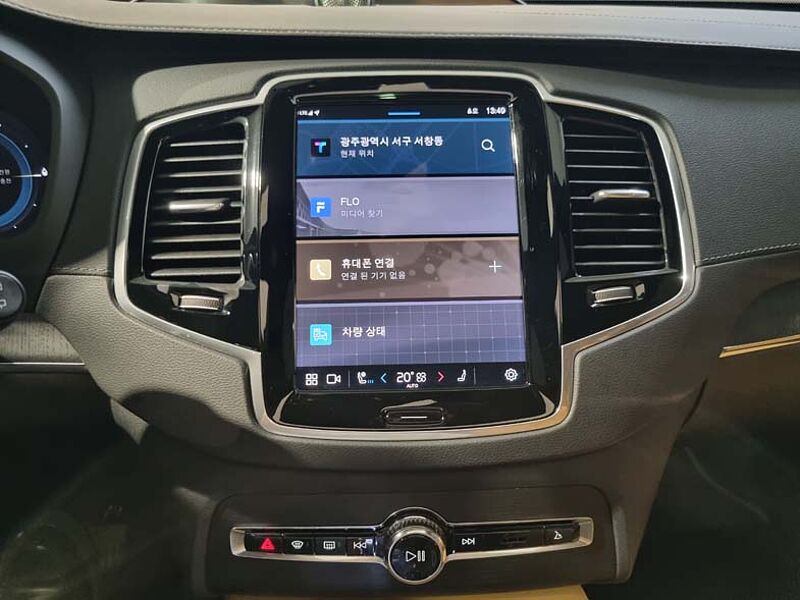 Volvo  Recharge Ultimate T8 AWD 브라이트