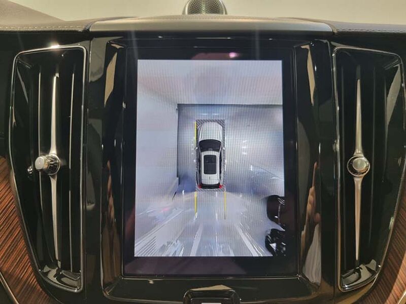 Volvo  Ultra T8 AWD 브라이트