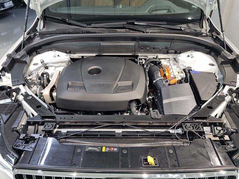 Volvo  Ultra T8 AWD 브라이트