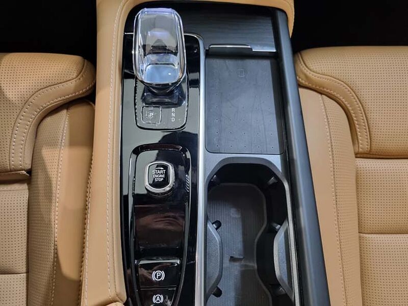 Volvo Ultra, T8 AWD 플러그-인 하이브리드