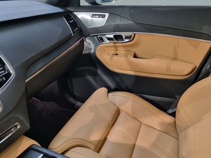 Volvo Ultra, T8 AWD 플러그-인 하이브리드