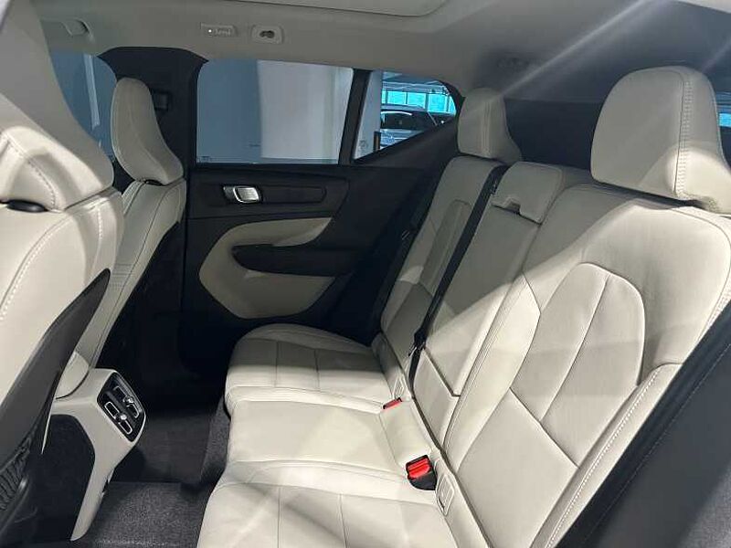 Volvo  Ultra, B4 AWD, 브라이트