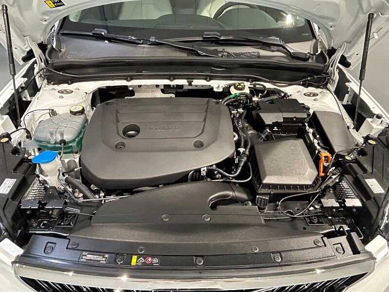 Volvo  Ultra, B4 AWD, 브라이트