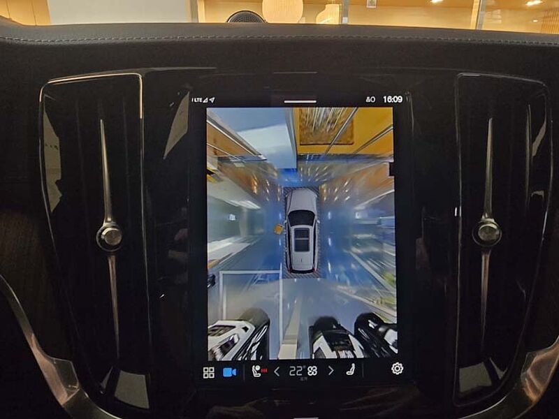 Volvo  Ultra, B5 AWD