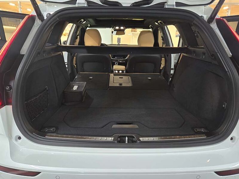 Volvo  Ultra, B5 AWD