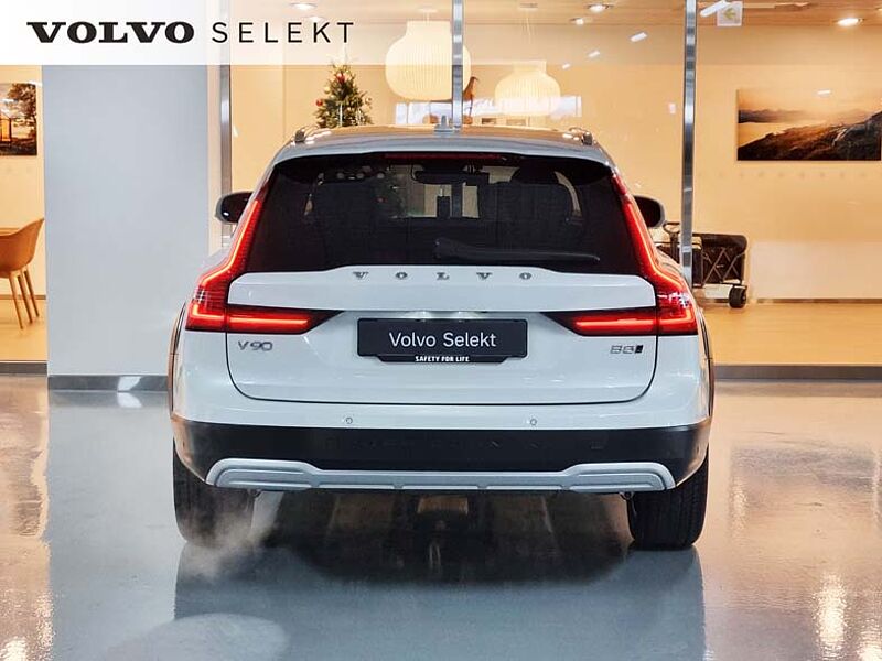 Volvo Ultimate, B5 AWD