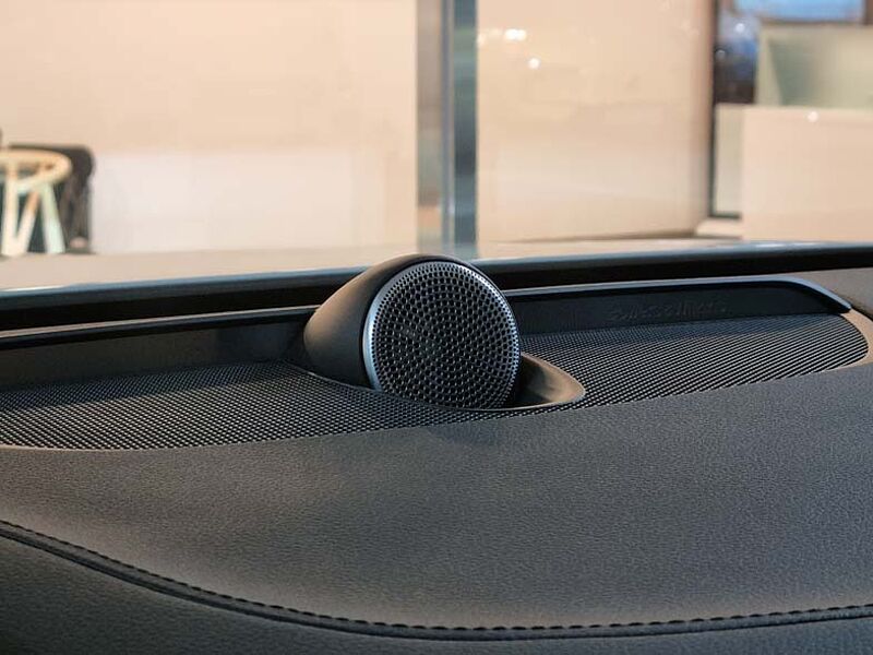 Volvo Ultimate, B5 AWD