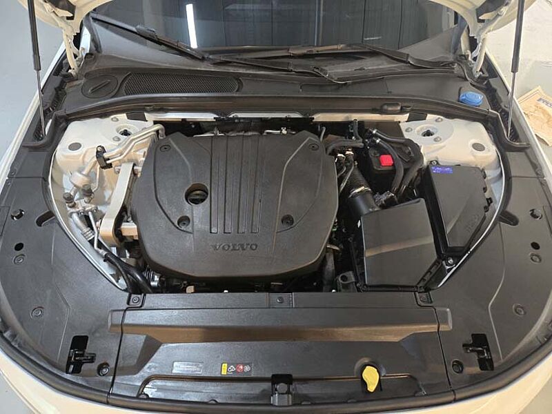 Volvo Ultra, B5 가솔린, 브라이트