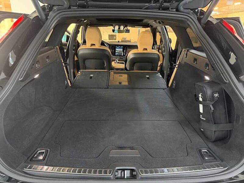 Volvo  Ultimate, B5 AWD 브라이트