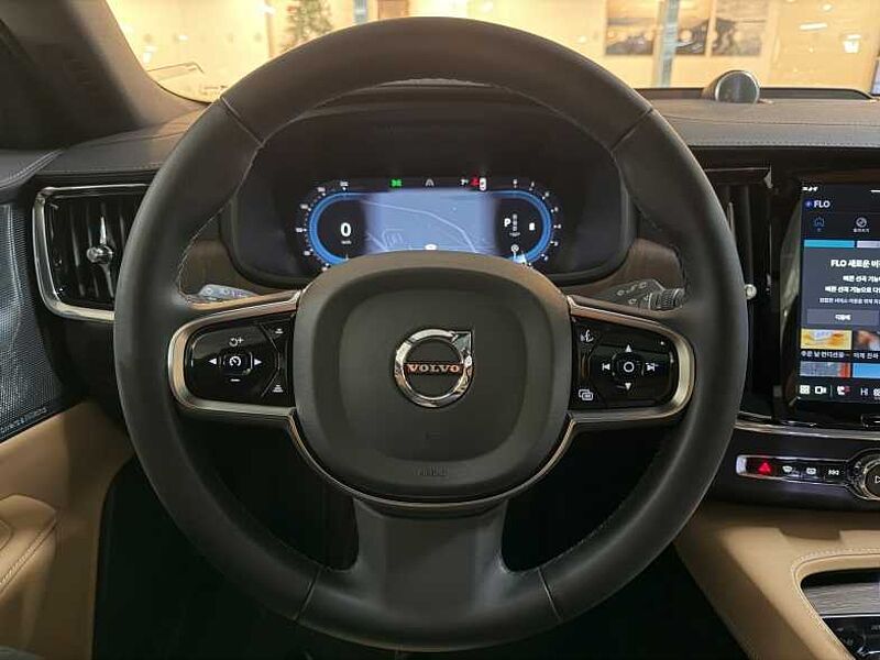 Volvo  Ultimate, B5 AWD 브라이트