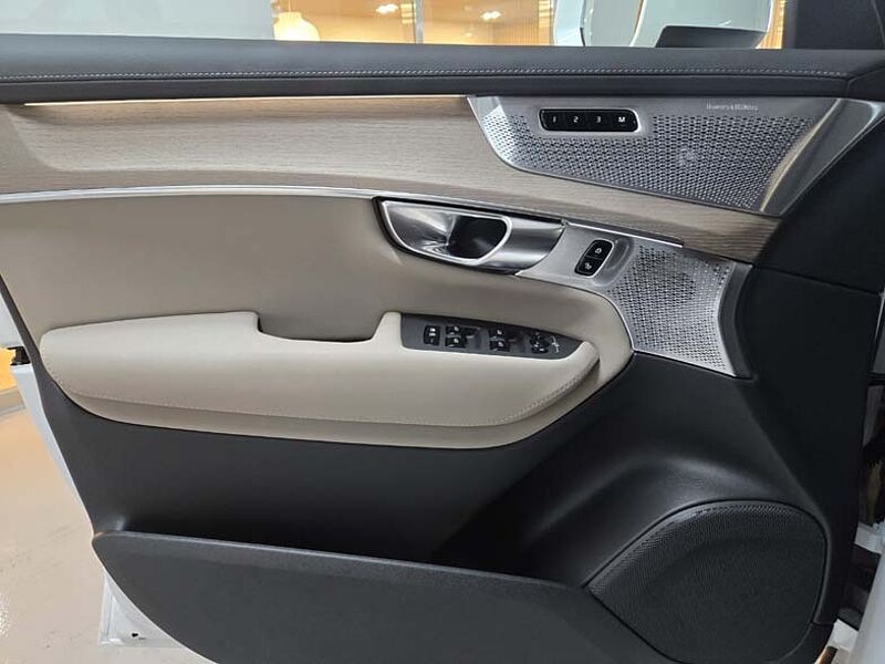 Volvo  Ultra, T8 AWD 플러그-인 하이브리드,  7 좌석