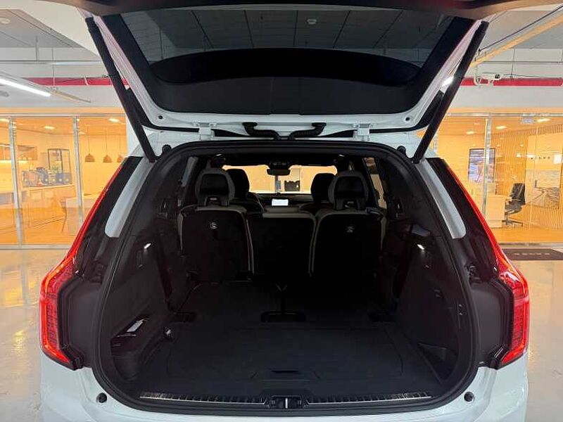 Volvo  Ultra, T8 AWD