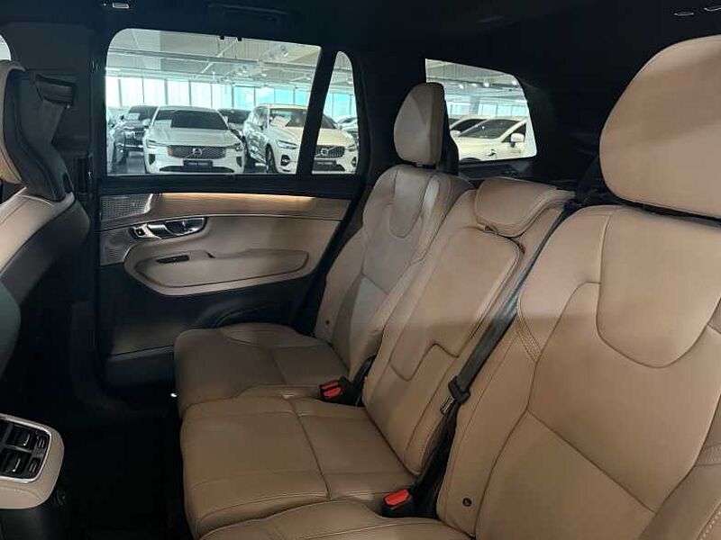 Volvo  Ultra, T8 AWD