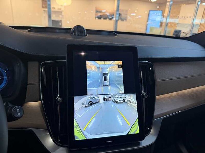 Volvo  Ultra, T8 AWD