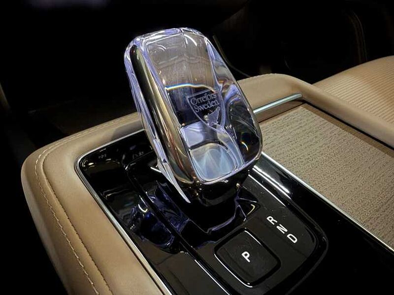 Volvo  Ultra, T8 AWD