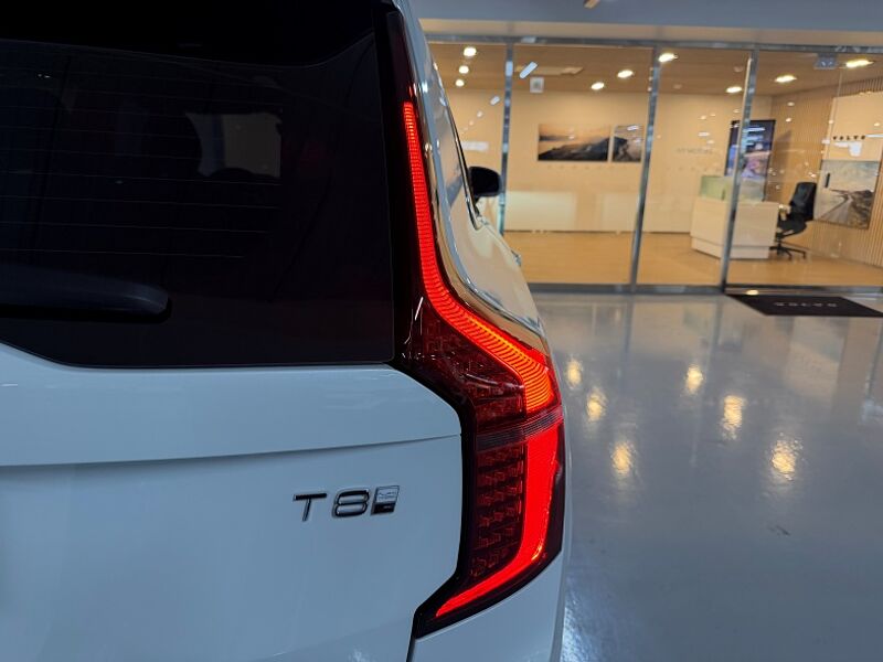 Volvo  Ultra, T8 AWD