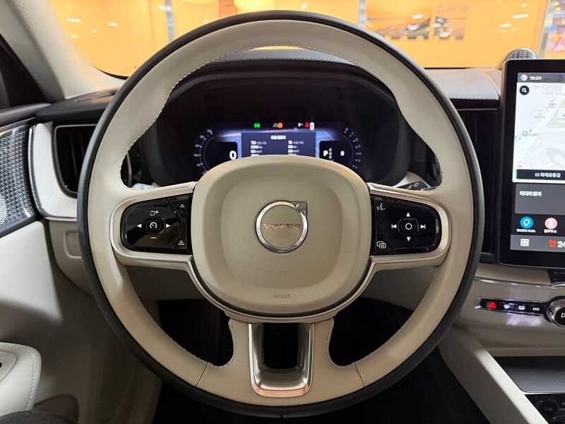 Volvo  Ultra, B5 AWD