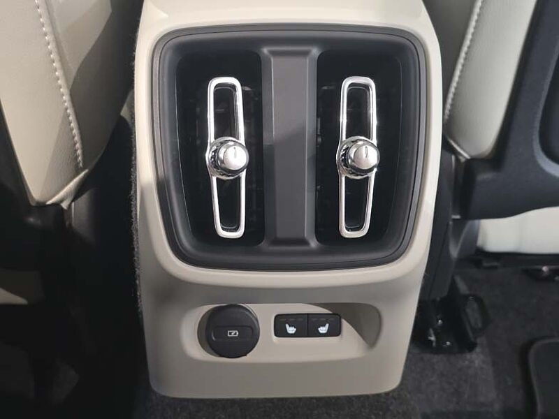 Volvo  Ultra, B4 AWD 마일드 하이브리드, 가솔린, 브라이트