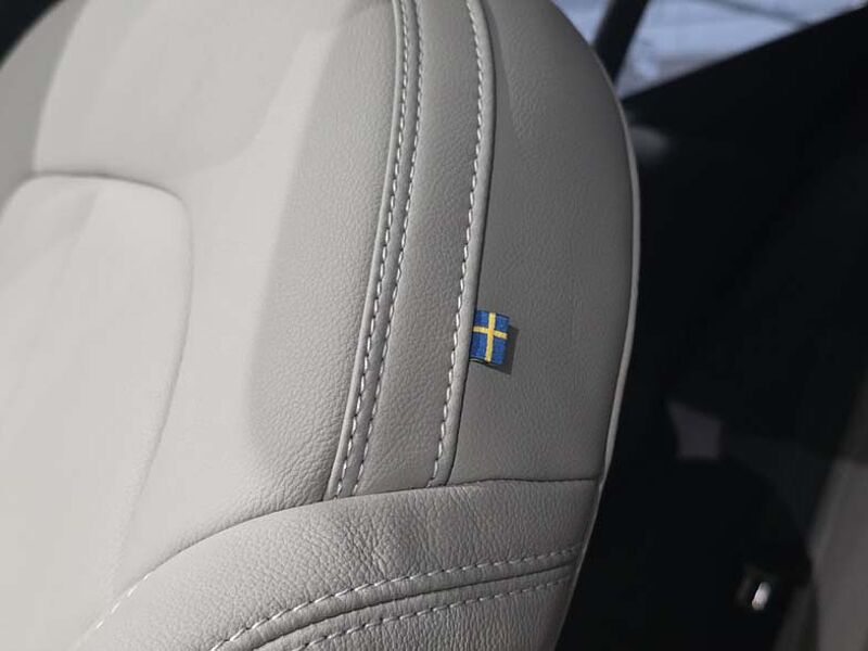 Volvo  Ultra, B4 AWD 마일드 하이브리드, 가솔린, 브라이트