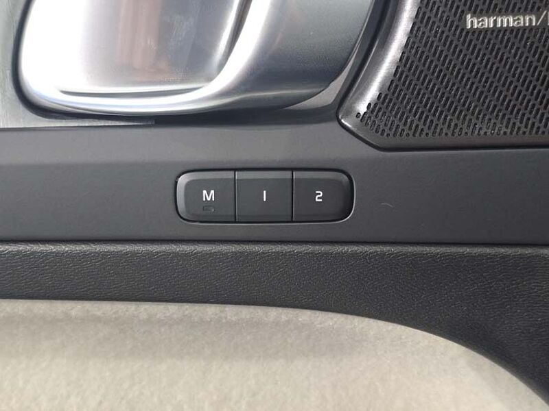 Volvo  Ultra, B4 AWD 마일드 하이브리드, 가솔린, 브라이트