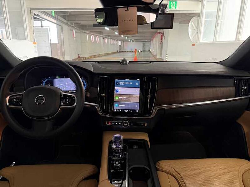 Volvo  Ultimate, B5 AWD, 브라이트