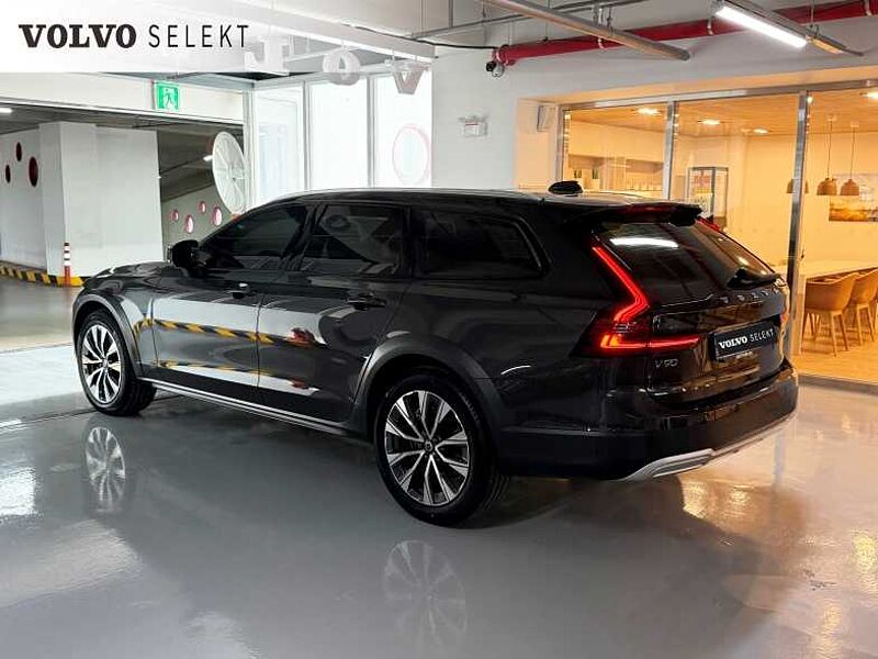 Volvo  Ultimate, B5 AWD, 브라이트