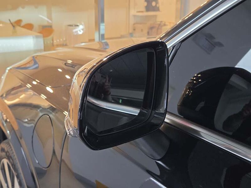 Volvo  Recharge Ultimate, T8 AWD 플러그-인 하이브리드, 전기/가솔린, 브라이트, 7 좌석