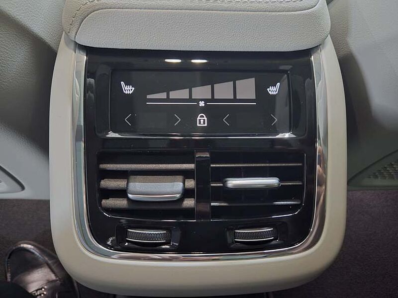 Volvo Ultra, B5 AWD 가솔린, 다크