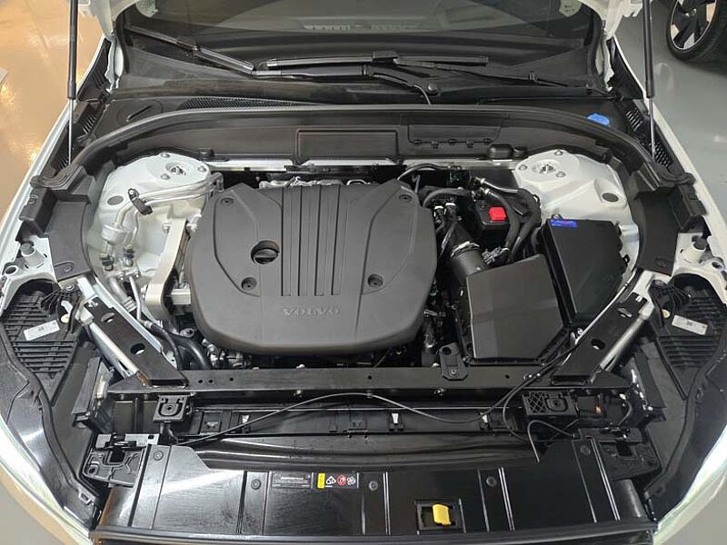 Volvo Ultra, B5 AWD 가솔린, 다크