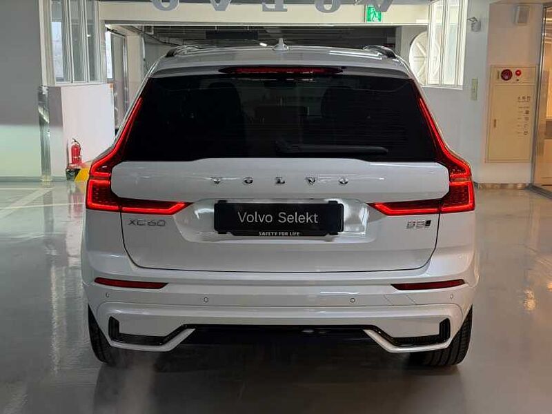 Volvo Ultra, B5 AWD 다크 에어서스