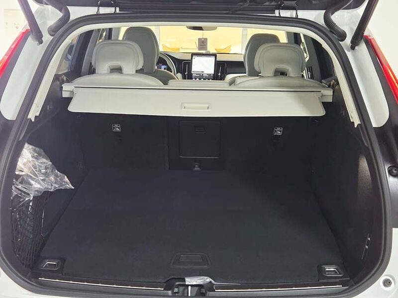 Volvo  Ultra, T8 AWD 플러그-인 하이브리드, 전기/가솔린, 브라이트