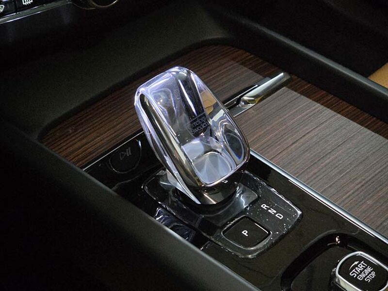 Volvo  T8 AWD 플러그-인 하이브리드