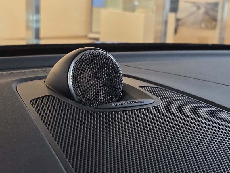 Volvo  T8 AWD 플러그-인 하이브리드