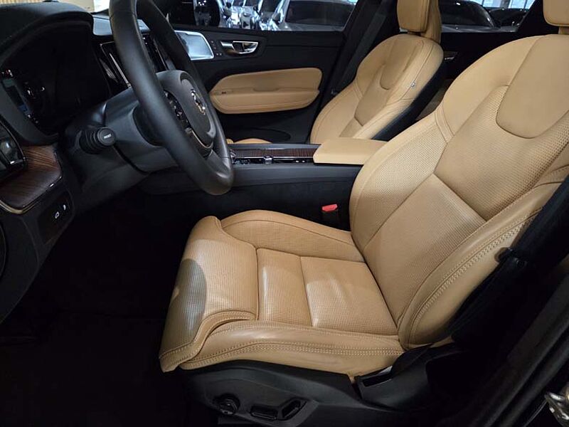 Volvo  T8 AWD 플러그-인 하이브리드