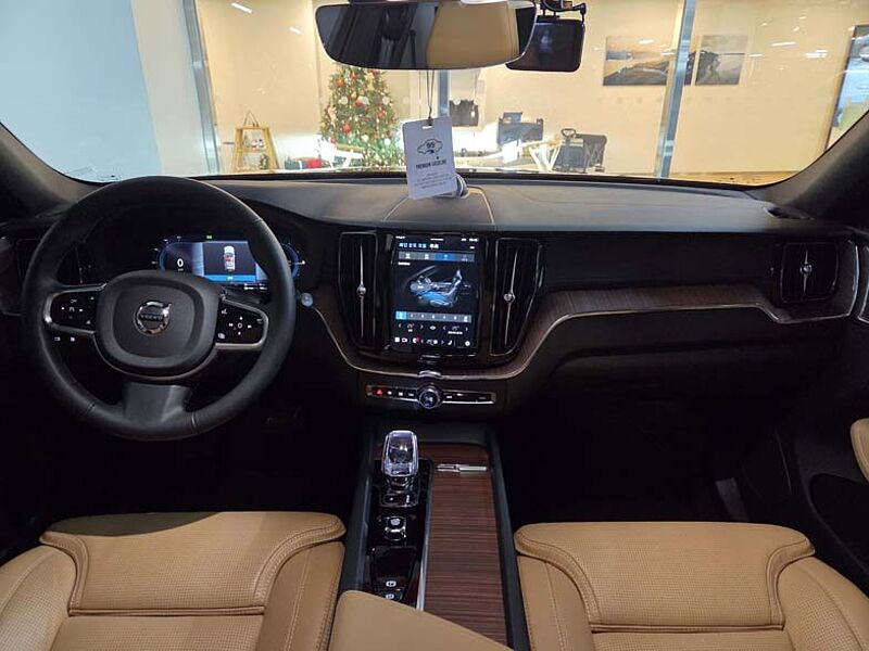 Volvo  T8 AWD 플러그-인 하이브리드